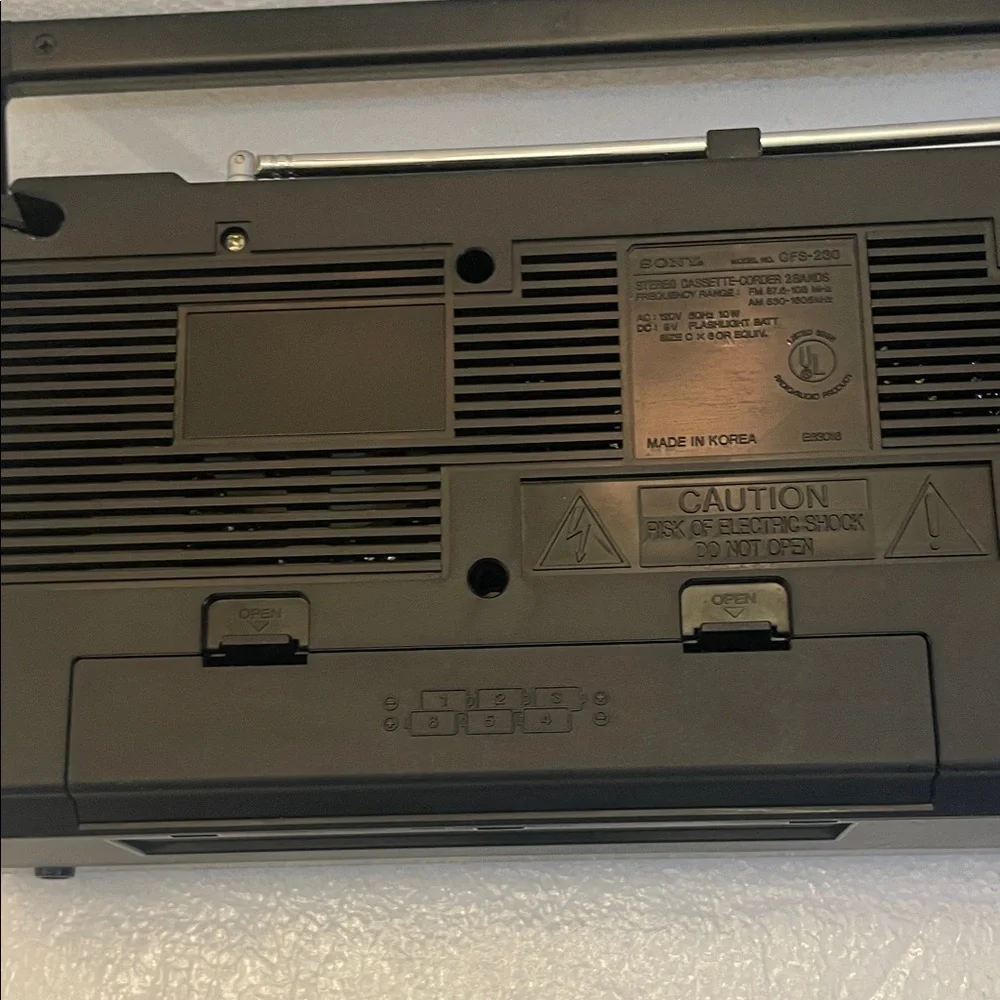 Vintage 80s Sony CFS–230 Portable Boombox Dual Speakers Cassette Deck working